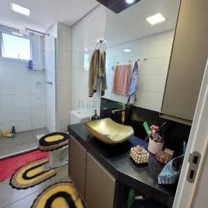 Apto Mobiliado com 50m², 2 dormitórios, 1 vaga, no bairro Santa Lúcia em Caxias do Sul para Comprar