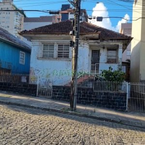 Casa com 240m², 3 dormitórios, no bairro Exposição em Caxias do Sul para Comprar