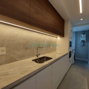 Apto Mobiliado com 48m², 1 dormitório, 1 vaga, no bairro Santa Catarina em Caxias do Sul para Alugar