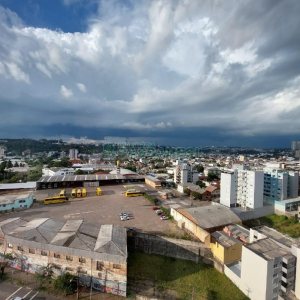 Apto Mobiliado com 48m², 1 dormitório, 1 vaga, no bairro Santa Catarina em Caxias do Sul para Alugar