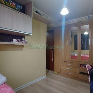 Apartamento com 86m², 3 dormitórios, 2 vagas, no bairro Panazzolo em Caxias do Sul para Comprar