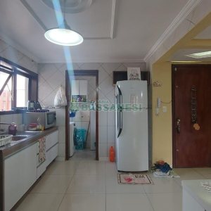 Apartamento com 86m², 3 dormitórios, 2 vagas, no bairro Panazzolo em Caxias do Sul para Comprar