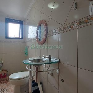 Apartamento com 86m², 3 dormitórios, 2 vagas, no bairro Panazzolo em Caxias do Sul para Comprar