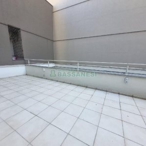 Sala Mobiliada com 87m², 2 vagas, no bairro Centro em Caxias do Sul para Alugar