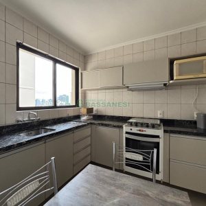 Apartamento com 106m², 3 dormitórios, 2 vagas, no bairro São Pelegrino em Caxias do Sul para Alugar