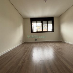 Apartamento com 106m², 3 dormitórios, 2 vagas, no bairro São Pelegrino em Caxias do Sul para Alugar