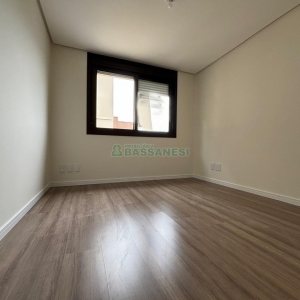 Apartamento com 106m², 3 dormitórios, 2 vagas, no bairro São Pelegrino em Caxias do Sul para Alugar
