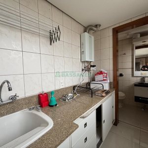Apartamento com 106m², 3 dormitórios, 2 vagas, no bairro São Pelegrino em Caxias do Sul para Alugar