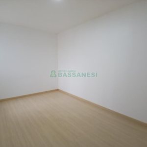 Apartamento com 47m², 2 dormitórios, 1 vaga, no bairro Bela Vista em Caxias do Sul para Comprar