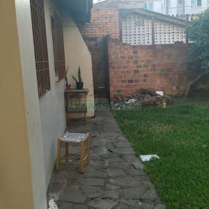 Casa com 100m², 3 dormitórios, 1 vaga, no bairro Jardim América em Caxias do Sul para Comprar