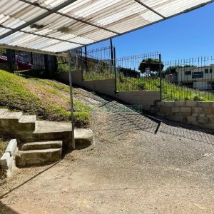 Casa com 72m², 3 dormitórios, 1 vaga, no bairro Esplanada em Caxias do Sul para Alugar