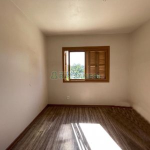 Casa com 72m², 3 dormitórios, 1 vaga, no bairro Esplanada em Caxias do Sul para Alugar