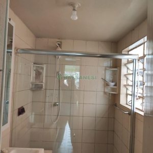 Casa com 110m², 3 dormitórios, 1 vaga, no bairro Medianeira em Caxias do Sul para Comprar
