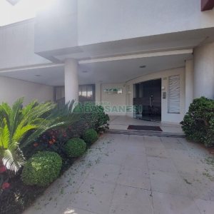 Apto Mobiliado com 82m², 2 dormitórios, 2 vagas, no bairro Panazzolo em Caxias do Sul para Comprar