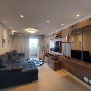 Apto Mobiliado com 82m², 2 dormitórios, 2 vagas, no bairro Panazzolo em Caxias do Sul para Comprar