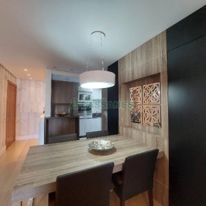 Apto Mobiliado com 82m², 2 dormitórios, 2 vagas, no bairro Panazzolo em Caxias do Sul para Comprar