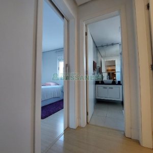 Apto Mobiliado com 82m², 2 dormitórios, 2 vagas, no bairro Panazzolo em Caxias do Sul para Comprar