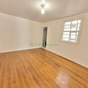 Sala com 60m², no bairro Sagrada Família em Caxias do Sul para Alugar