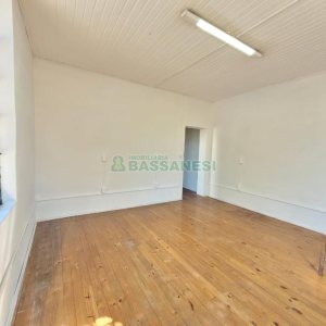 Sala com 160m², no bairro Sagrada Família em Caxias do Sul para Alugar