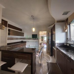 Apto Mobiliado com 235m², 3 dormitórios, 3 vagas, no bairro Jardim América em Caxias do Sul para Alugar