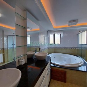 Apto Mobiliado com 235m², 3 dormitórios, 3 vagas, no bairro Jardim América em Caxias do Sul para Alugar