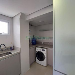 Apto Mobiliado com 99m², 2 dormitórios, 3 vagas, no bairro Vila Horn em Caxias do Sul para Comprar