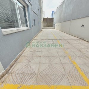 Apto Mobiliado com 55m², 1 dormitório, 2 vagas, no bairro Lourdes em Caxias do Sul para Alugar