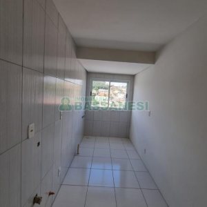 Apartamento com 59m², 2 dormitórios, 1 vaga, no bairro Esplanada em Caxias do Sul para Comprar