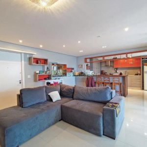 Apartamento com 148m², 3 dormitórios, 2 vagas, no bairro São Pelegrino em Caxias do Sul para Comprar