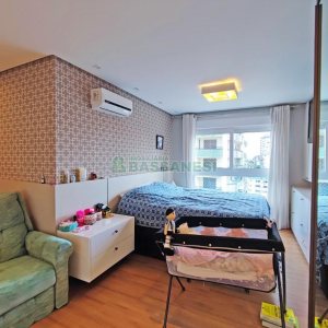 Apartamento com 148m², 3 dormitórios, 2 vagas, no bairro São Pelegrino em Caxias do Sul para Comprar
