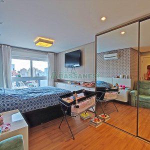 Apartamento com 148m², 3 dormitórios, 2 vagas, no bairro São Pelegrino em Caxias do Sul para Comprar