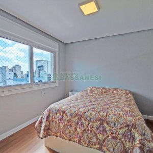 Apartamento com 148m², 3 dormitórios, 2 vagas, no bairro São Pelegrino em Caxias do Sul para Comprar