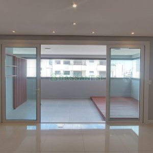 Apartamento com 148m², 3 dormitórios, 2 vagas, no bairro São Pelegrino em Caxias do Sul para Alugar ou Comprar