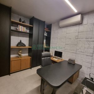 Predio com 169m², no bairro Centro em Caxias do Sul para Comprar