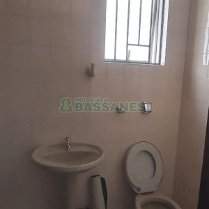 Sala com 42m², no bairro Centro em Caxias do Sul para Alugar