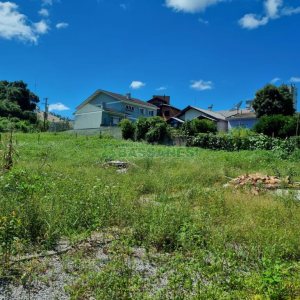 Terreno com 1080m², no bairro Nossa Senhora de Lourdes em Caxias do Sul para Comprar