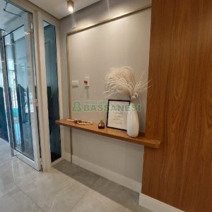 Apartamento com 79m², 2 dormitórios, 2 vagas, no bairro Panazzolo em Caxias do Sul para Alugar