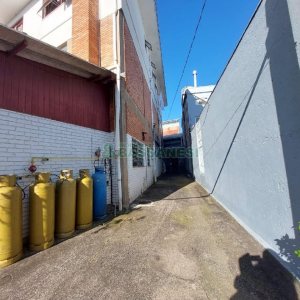 Pavilhão com 400m², no bairro Pio X em Caxias do Sul para Alugar
