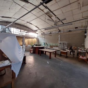 Pavilhão com 400m², no bairro Pio X em Caxias do Sul para Alugar