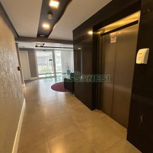 Apto Mobiliado com 90m², 2 dormitórios, 2 vagas, no bairro Vila Horn em Caxias do Sul para Comprar