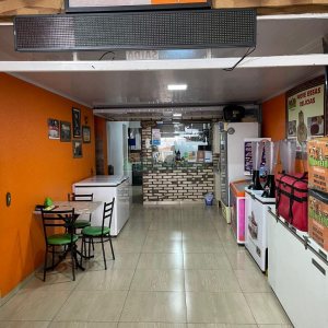 Casa Comercial com 360m², 3 dormitórios, no bairro Santa Fé em Caxias do Sul para Comprar