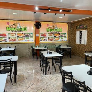 Casa Comercial com 360m², 3 dormitórios, no bairro Santa Fé em Caxias do Sul para Comprar