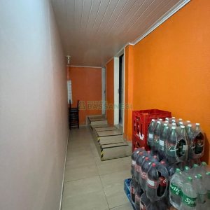 Casa Comercial com 360m², 3 dormitórios, no bairro Santa Fé em Caxias do Sul para Comprar
