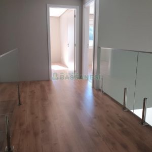 Sobrado com 160m², 3 dormitórios, no bairro Nossa Senhora da Saúde em Caxias do Sul para Comprar