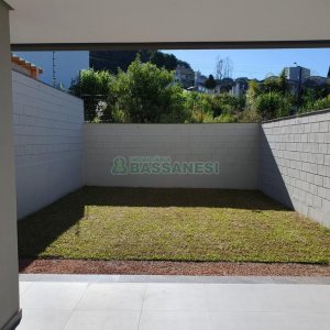 Sobrado com 160m², 3 dormitórios, no bairro Nossa Senhora da Saúde em Caxias do Sul para Comprar