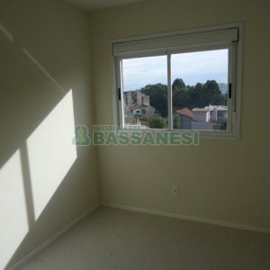 Apartamento com 47m², 2 dormitórios, 1 vaga, no bairro Desvio Rizzo em Caxias do Sul para Comprar