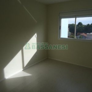 Apartamento com 47m², 2 dormitórios, 1 vaga, no bairro Desvio Rizzo em Caxias do Sul para Comprar