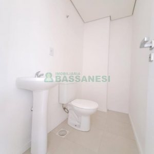 Sala com 54m², 1 vaga, no bairro Pio X em Caxias do Sul para Alugar