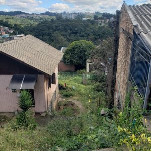 Casa com 72m², 3 dormitórios, no bairro Tijuca em Caxias do Sul para Comprar