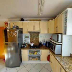 Apartamento com 94m², 3 dormitórios, 2 vagas, no bairro Rio Branco em Caxias do Sul para Comprar